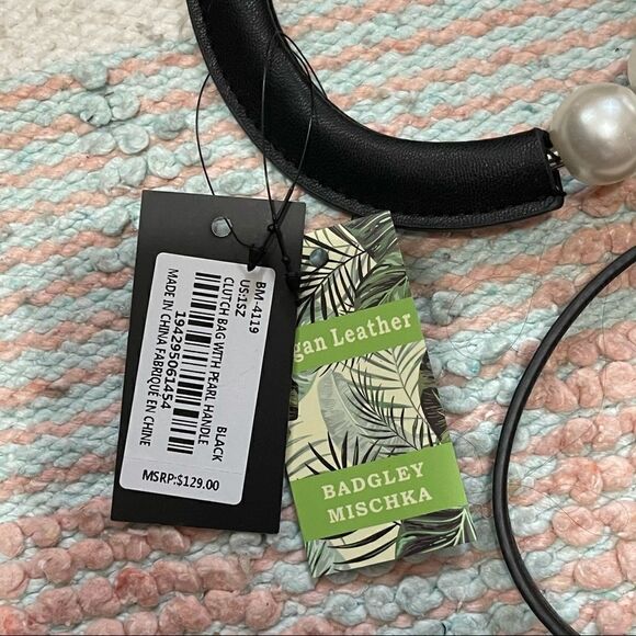 Badgley Mischka Clutch Bag w/ Faux Pearl Handle NWT - Picture 15 of 16